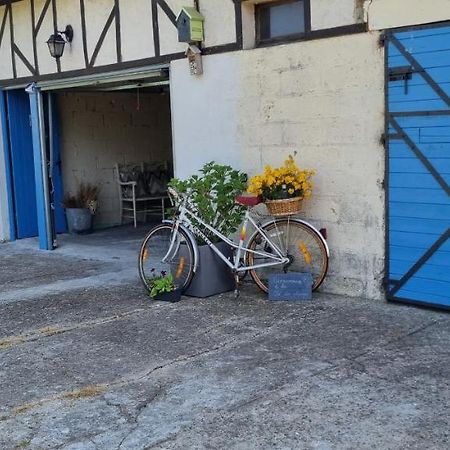 La Cle Des Champs Bed & Breakfast Asnieres  Dış mekan fotoğraf